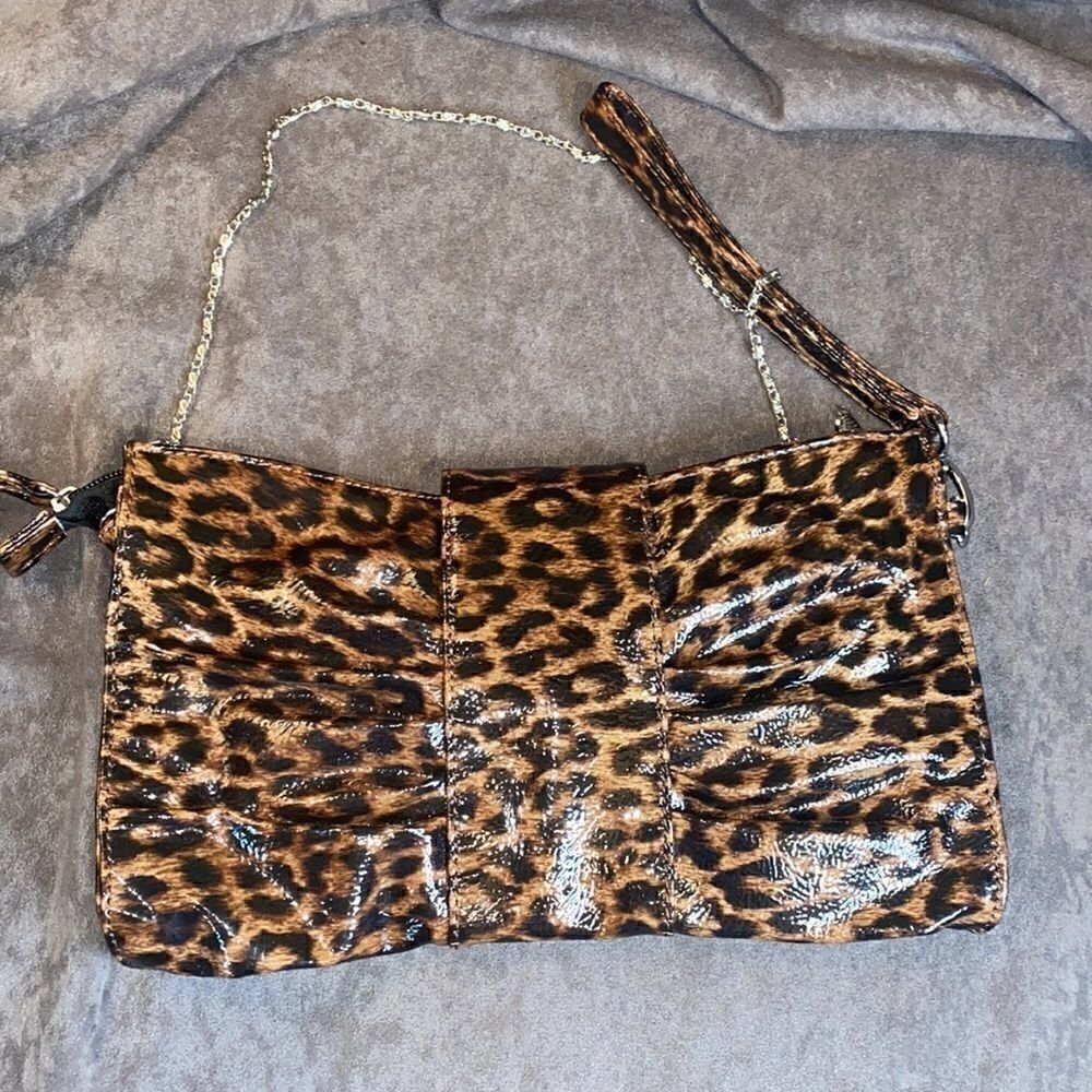 Call it Spring Leopard wristlet/shoulder purse - Picture 2 of 6